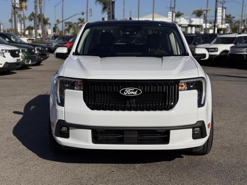 2025 Ford Maverick Lobo Standard