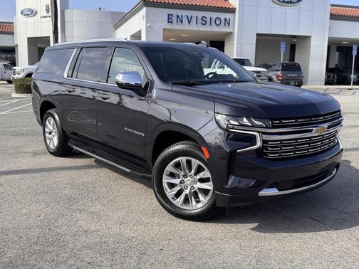 2023 Chevrolet Suburban Premier