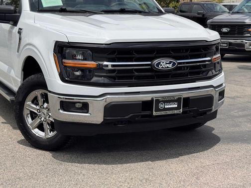 Oxford White 2025 Ford F-150 XLT