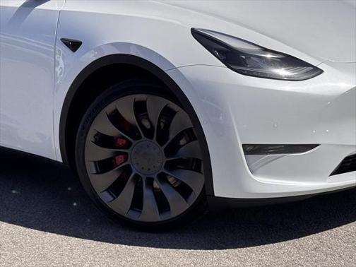 2022 Tesla Model Y Performance Dual Motor All-Wheel Drive