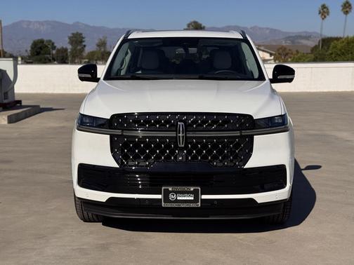 2025 Lincoln Navigator Black Label