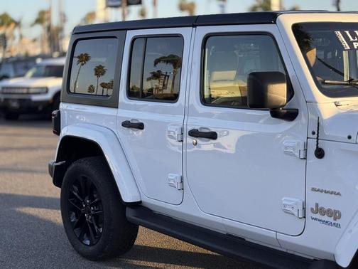 2022 Jeep Wrangler Unlimited 4xe Sahara