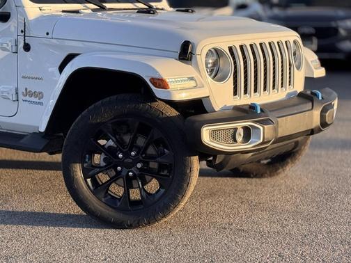 2022 Jeep Wrangler Unlimited 4xe Sahara