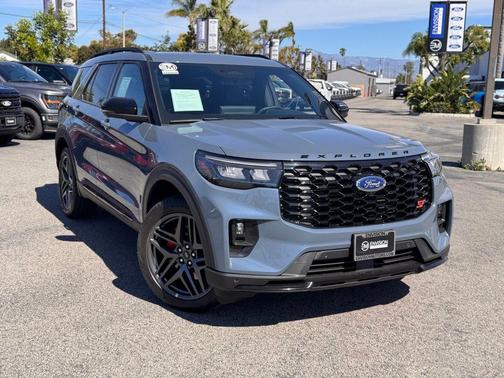 2025 Ford Explorer ST