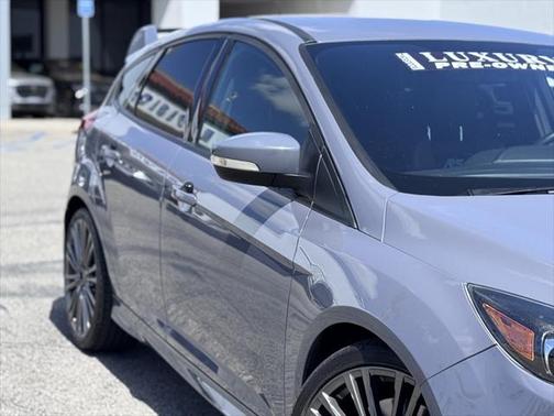 2017 Ford Focus RS Base