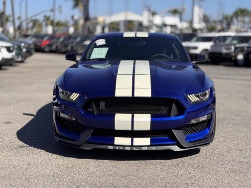 2016 Ford Shelby GT350 Base