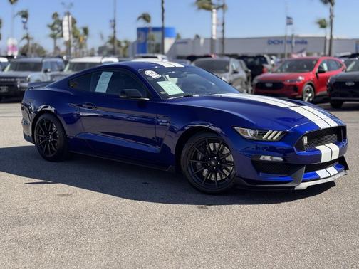 2016 Ford Shelby GT350 Base