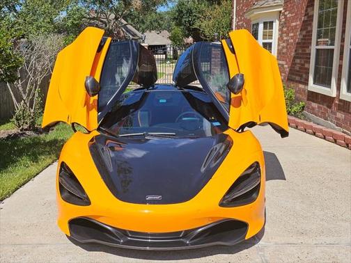 2018 McLaren 720S Base