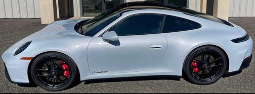 2026 Porsche 911 Carrera GTS