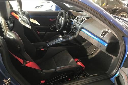 2016 Porsche Cayman GT4