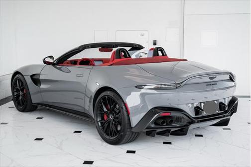 2021 Aston Martin Vantage Roadster