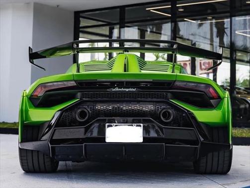 2021 Lamborghini Huracan STO Coupe