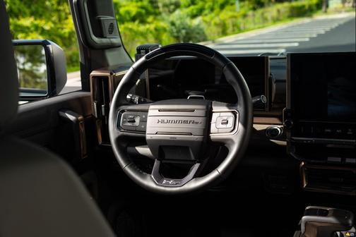 Moonshot Green Matte 2024 GMC HUMMER EV SUV 3X