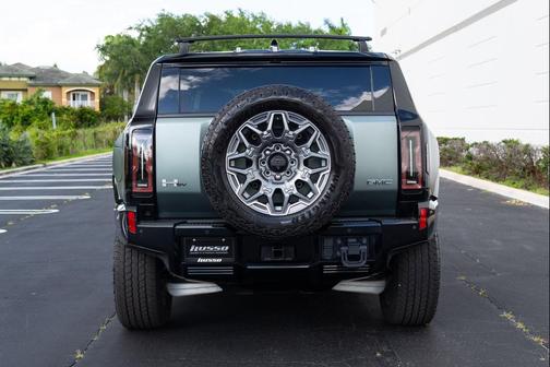 Moonshot Green Matte 2024 GMC HUMMER EV SUV 3X