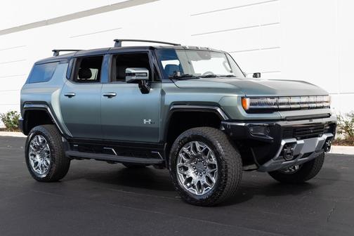Moonshot Green Matte 2024 GMC HUMMER EV SUV 3X