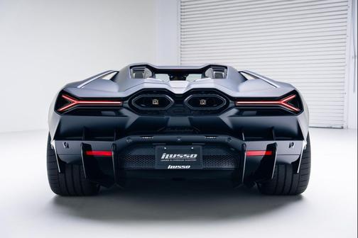 2024 Lamborghini Revuelto Coupe