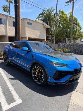 Blu Eleos 2024 Lamborghini Urus Performante