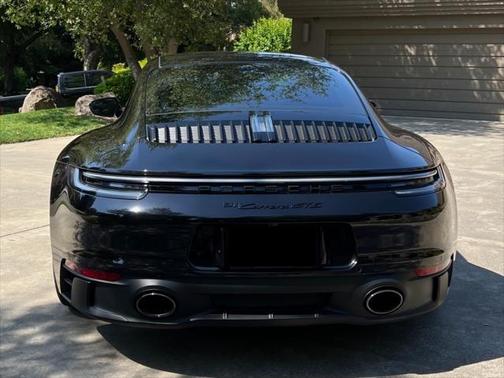 2022 Porsche 911 Carrera GTS