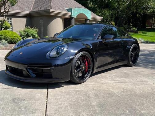2022 Porsche 911 Carrera GTS