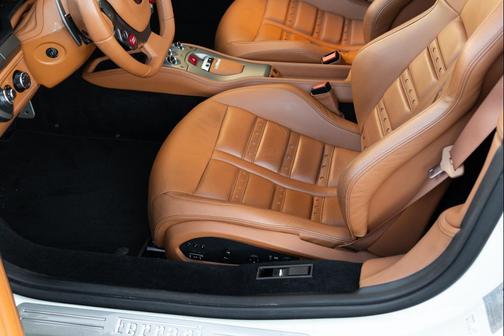 2011 Ferrari 458 Italia Base