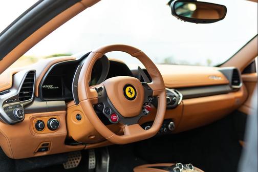 2011 Ferrari 458 Italia Base