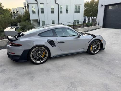 2018 Porsche 911 GT2 RS