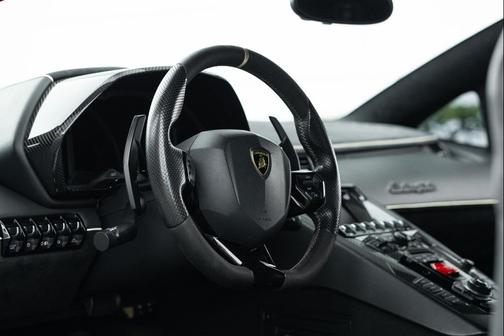 2021 Lamborghini Aventador SVJ Roadster