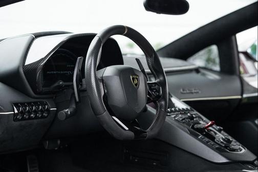 2021 Lamborghini Aventador SVJ Roadster