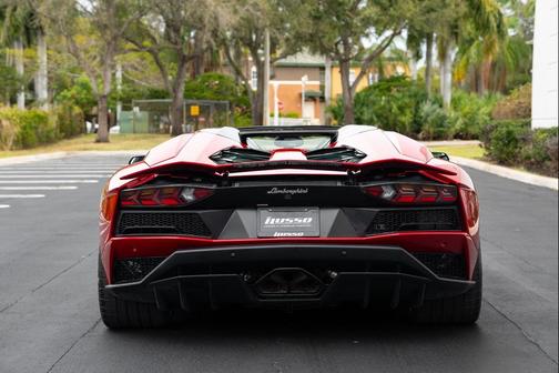 2018 Lamborghini Aventador S LP 740-4 S