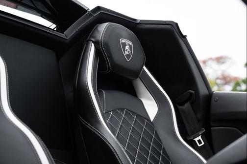 2018 Lamborghini Aventador S LP 740-4 S