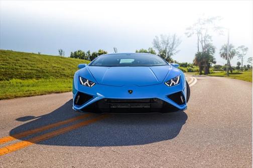 2022 Lamborghini Huracan EVO Coupe RWD