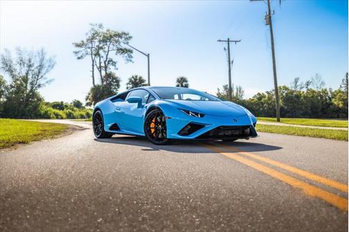 2022 Lamborghini Huracan EVO Coupe RWD