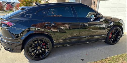 2020 Lamborghini Urus SUV