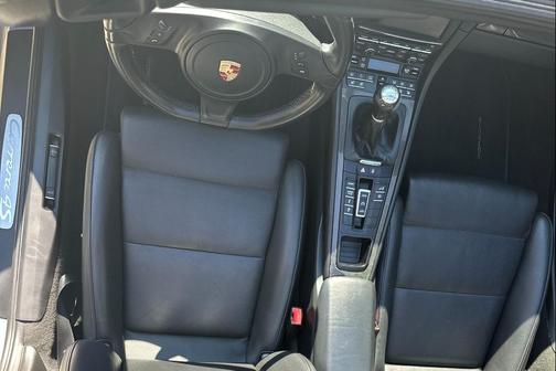 2013 Porsche 911 Carrera 4S Cabriolet