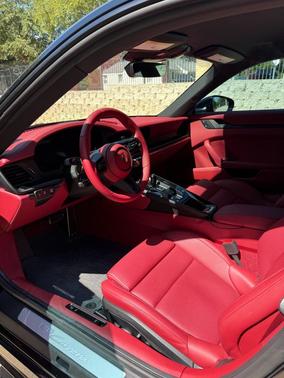 2025 Porsche 911 Carrera