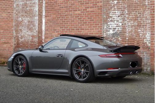 2017 Porsche 911 Carrera 4S