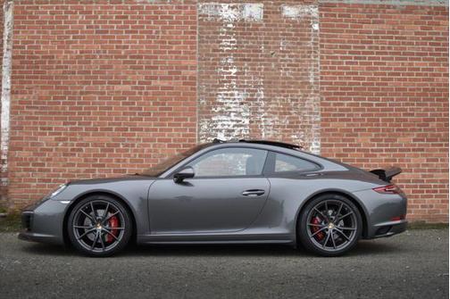2017 Porsche 911 Carrera 4S