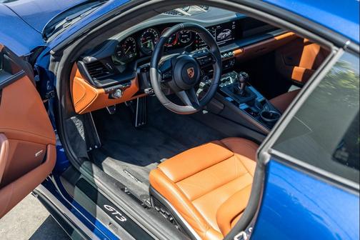 2023 Porsche 911 GT3 w/Touring Package