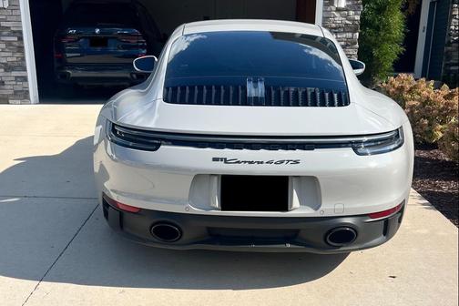 2024 Porsche 911 Carrera 4 GTS