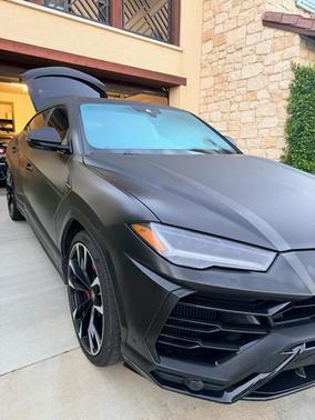 2022 Lamborghini Urus SUV