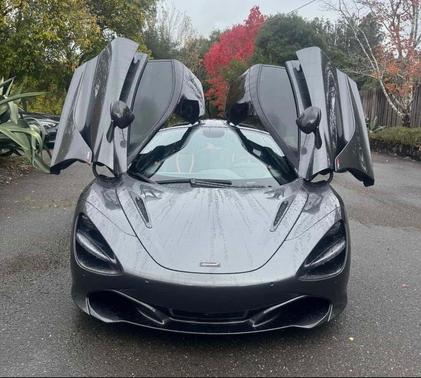 2019 McLaren 720S Base