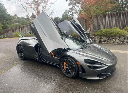 2019 McLaren 720S Base