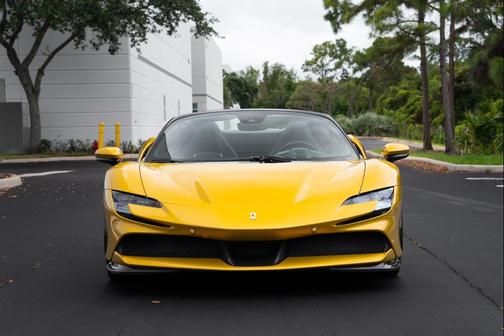 Giallo Montecarlo 2022 Ferrari SF90 Spider Convertible