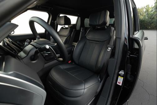 2023 Land Rover Range Rover SV