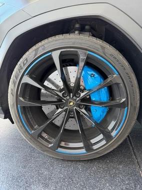 2020 Lamborghini Urus SUV