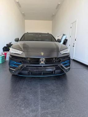 2020 Lamborghini Urus SUV