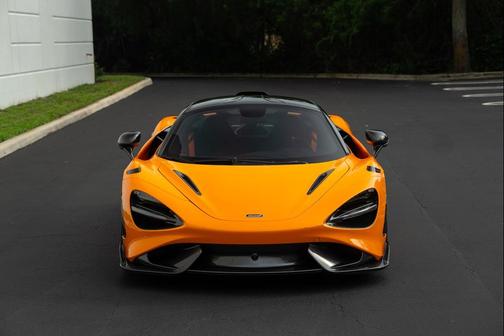2021 McLaren 765LT Coupe