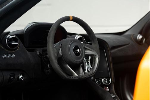 2021 McLaren 765LT Coupe