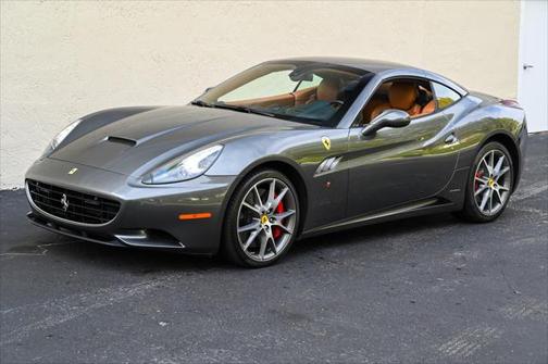 2010 Ferrari California Base