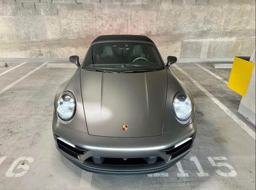 2022 Porsche 911 Carrera GTS